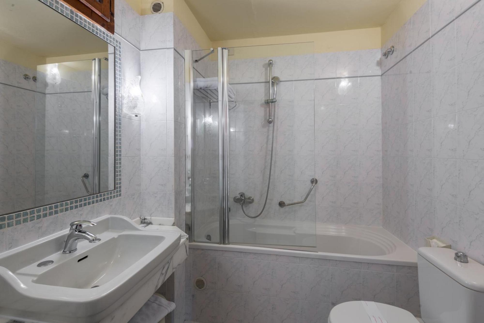 Hotel Minerva Palace Montecatini Terme Kültér fotó