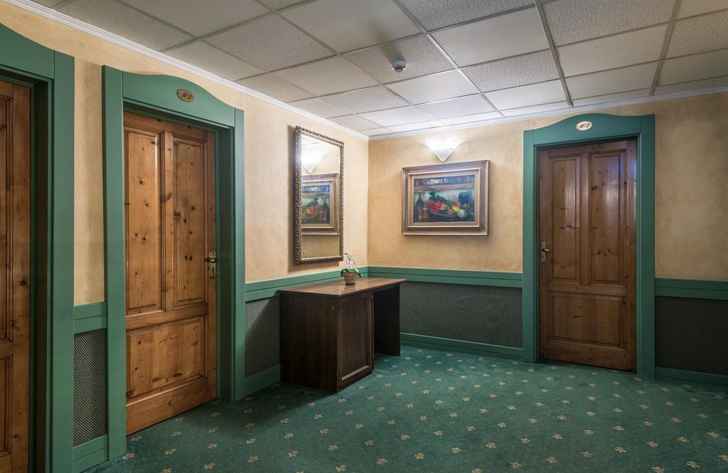 Hotel Minerva Palace Montecatini Terme Kültér fotó
