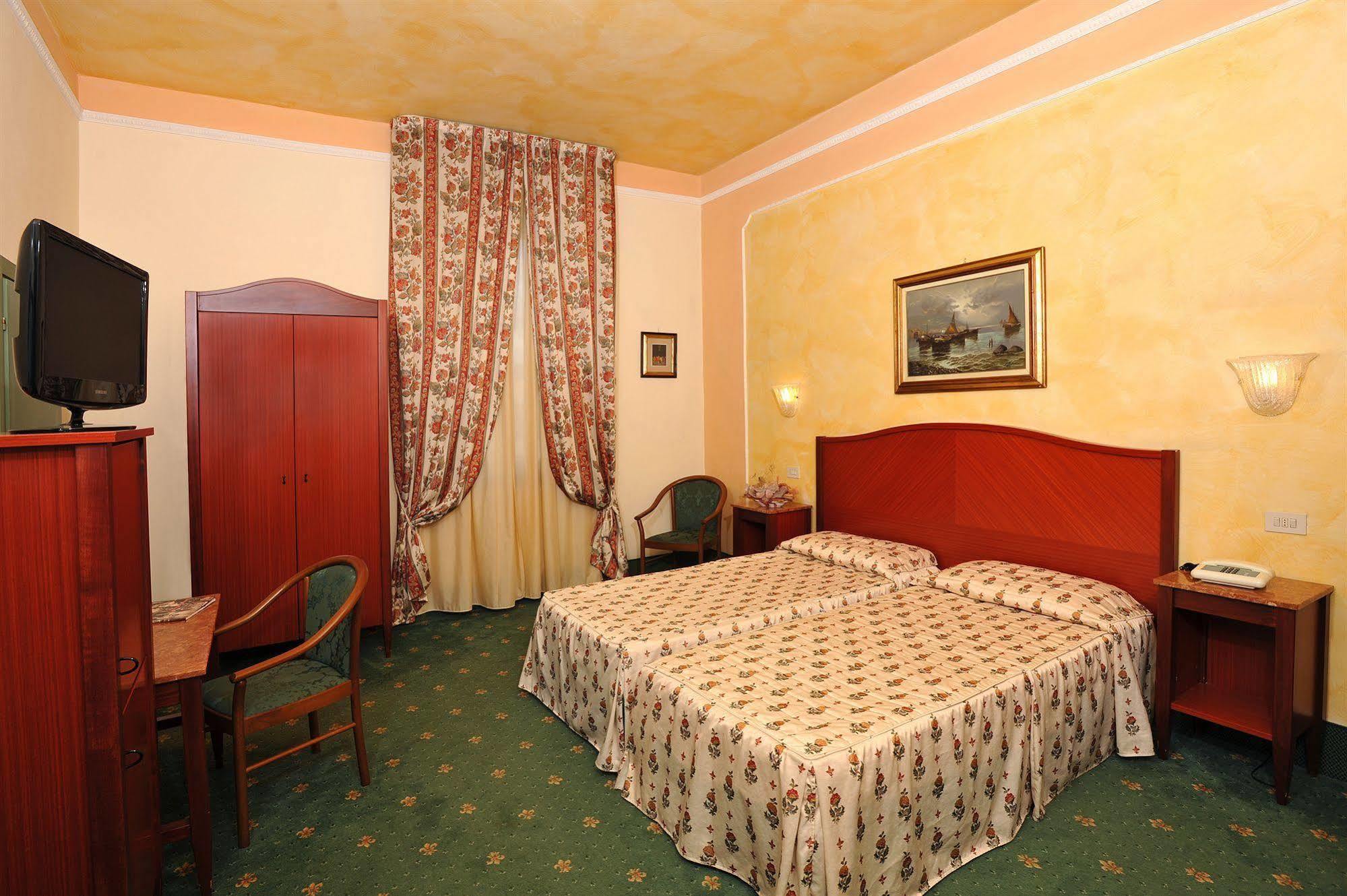 Hotel Minerva Palace Montecatini Terme Kültér fotó