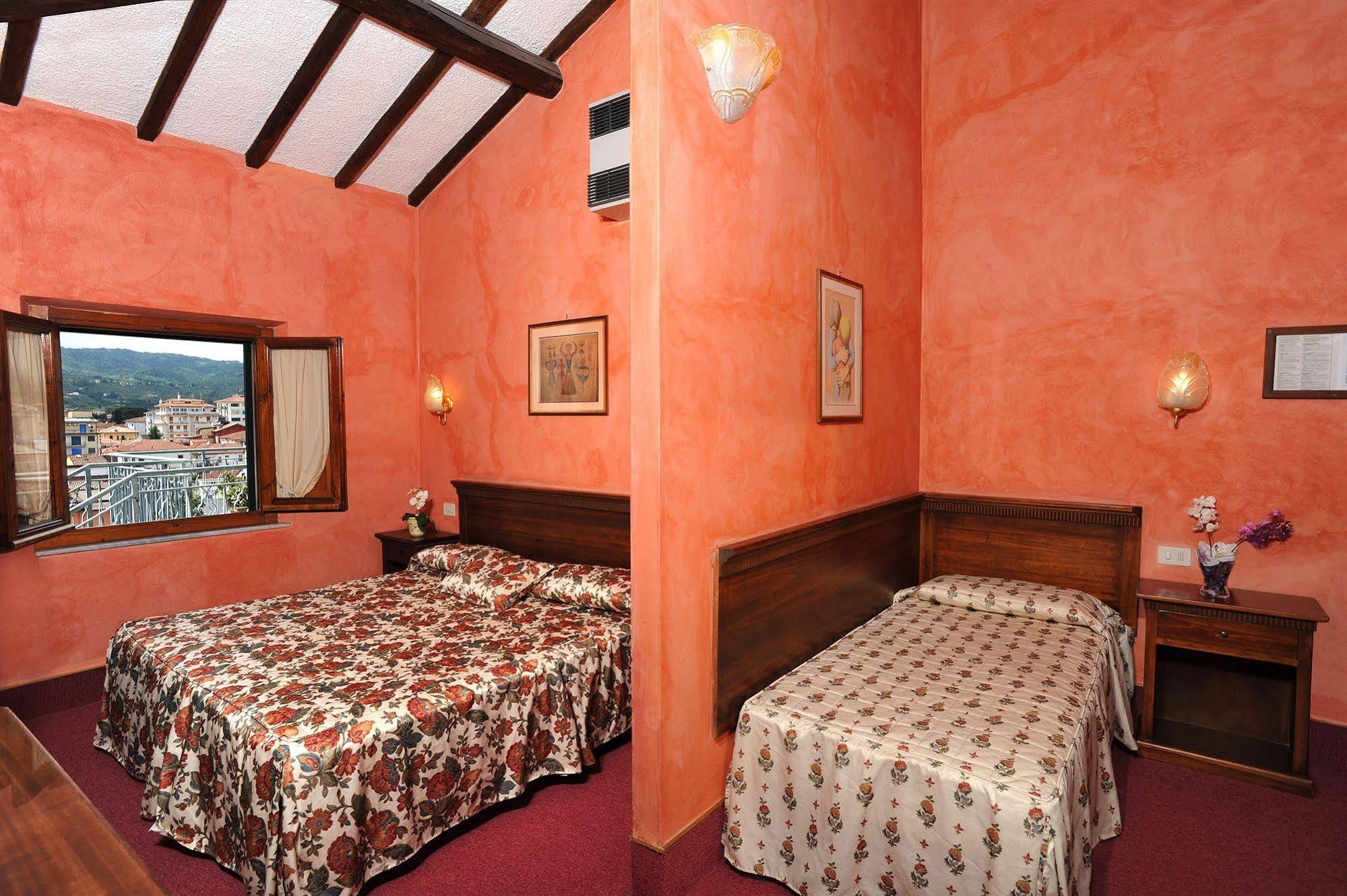 Hotel Minerva Palace Montecatini Terme Kültér fotó