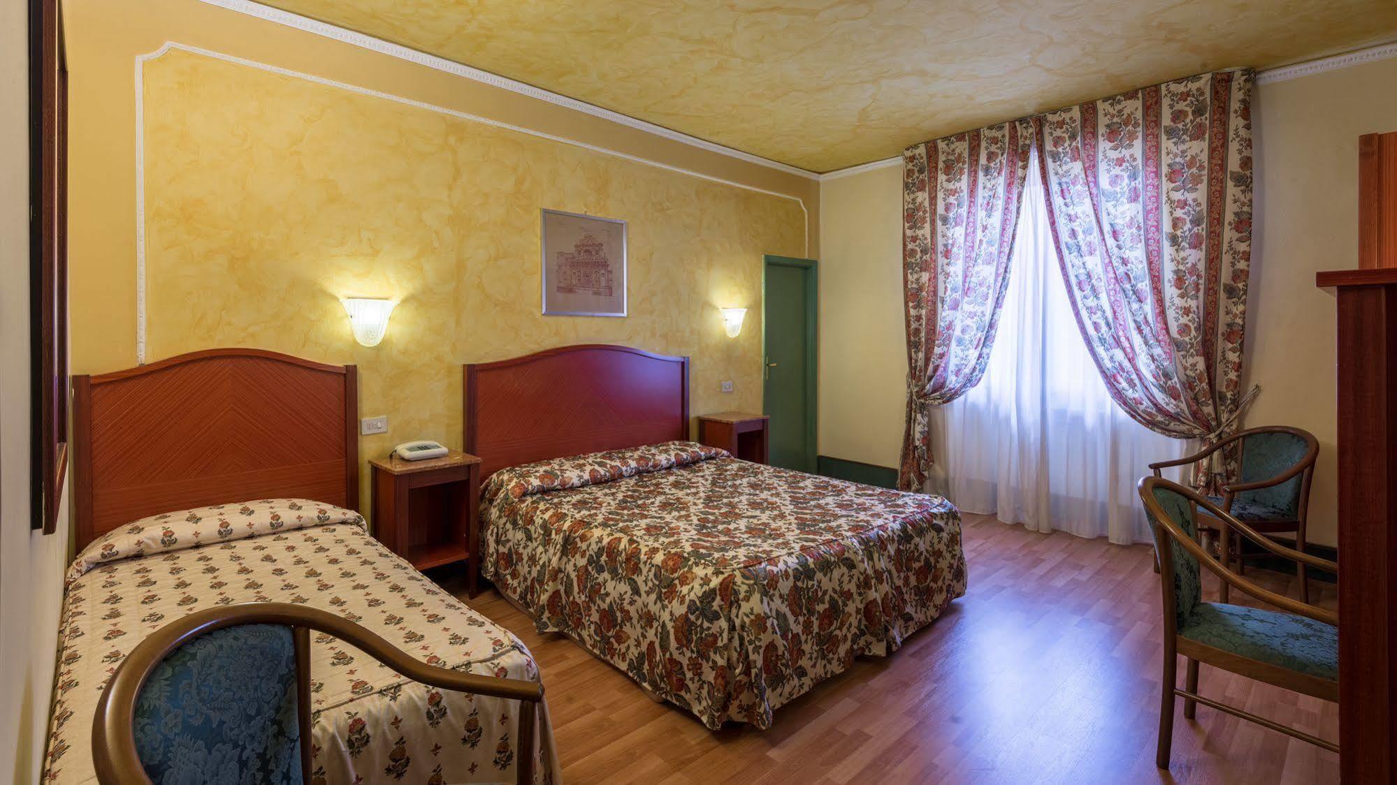 Hotel Minerva Palace Montecatini Terme Kültér fotó