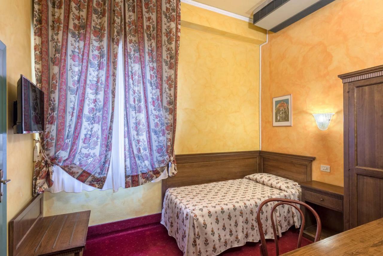 Hotel Minerva Palace Montecatini Terme Kültér fotó