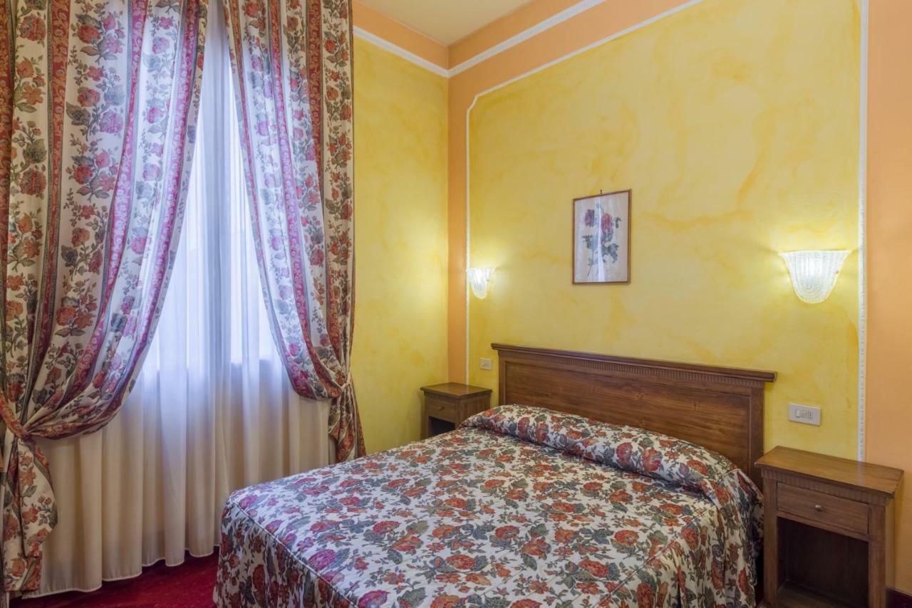 Hotel Minerva Palace Montecatini Terme Kültér fotó